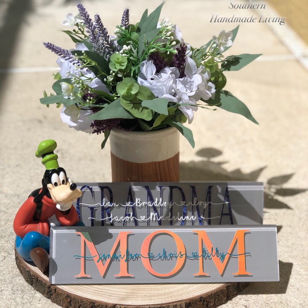 Personalized tiles